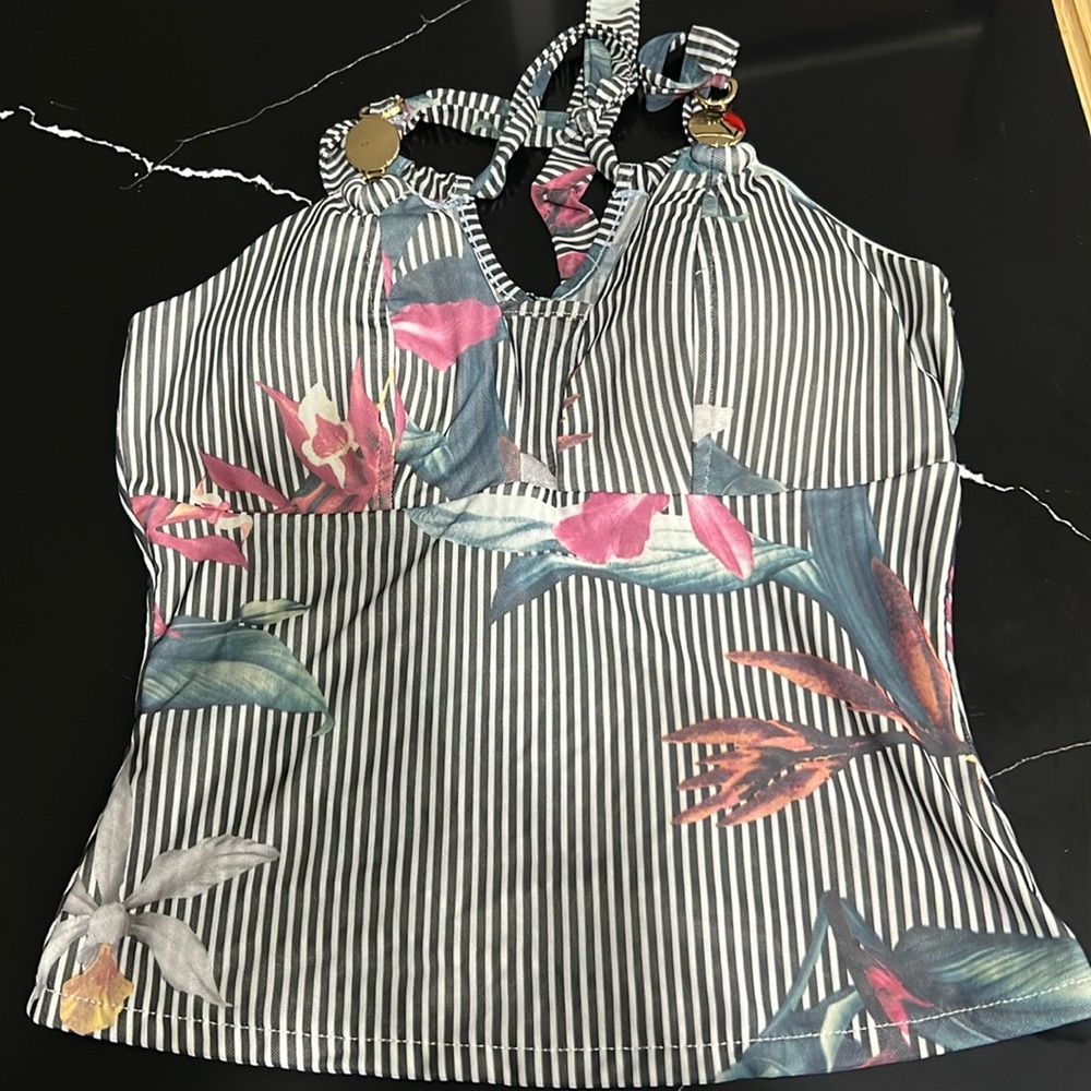 Beautiful top